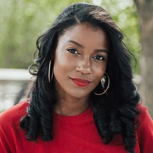 Meet your Posher, Antionette